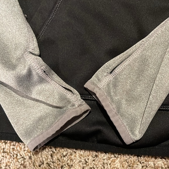 Bengals hoodie (read description) - Picture 2 of 9